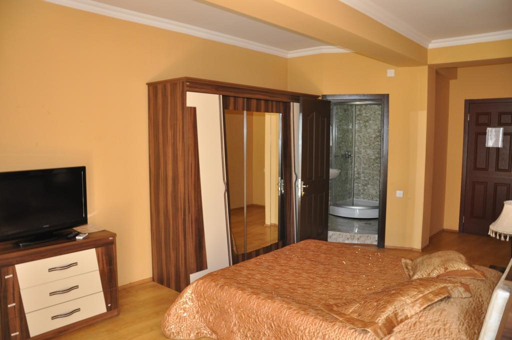 Prestige Hotel Batumi Habitación foto