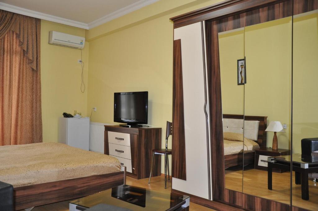 Prestige Hotel Batumi Exterior foto
